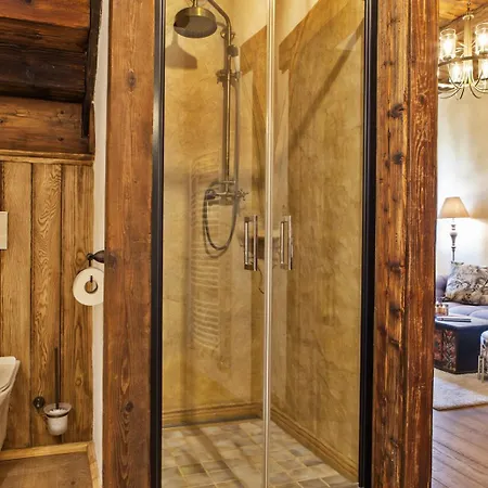 Vodny Hrad Hronsek *