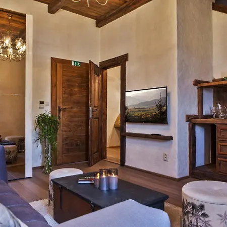 Vodny Hrad Hronsek バンスカー・ビストリツァ